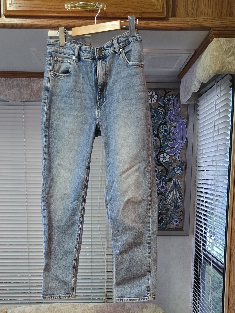 Pull&Bear Mom Jeans in Light Blue Wash